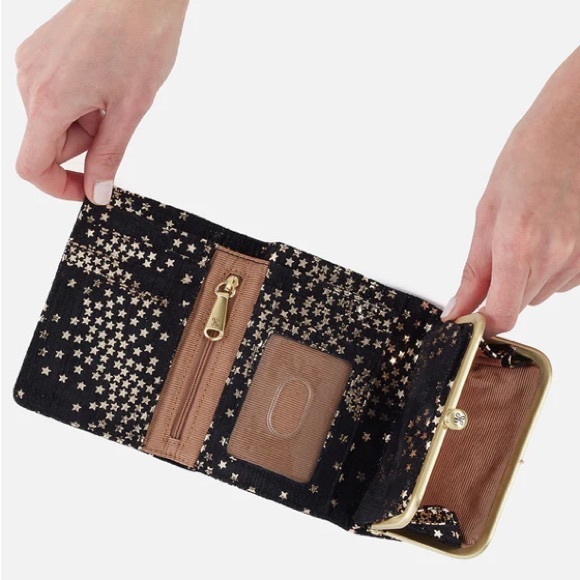 Hobo Robin Compact Wallet - Picture 3 of 3